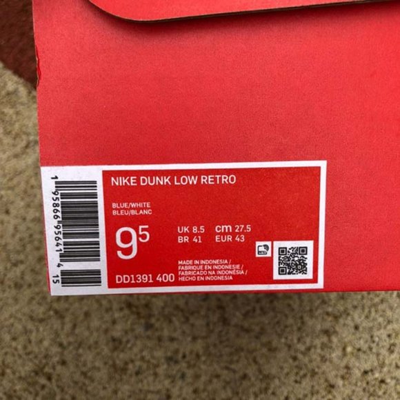 Nike Dunk Low x Valerian Blue Sneakers - Picture 3 of 10